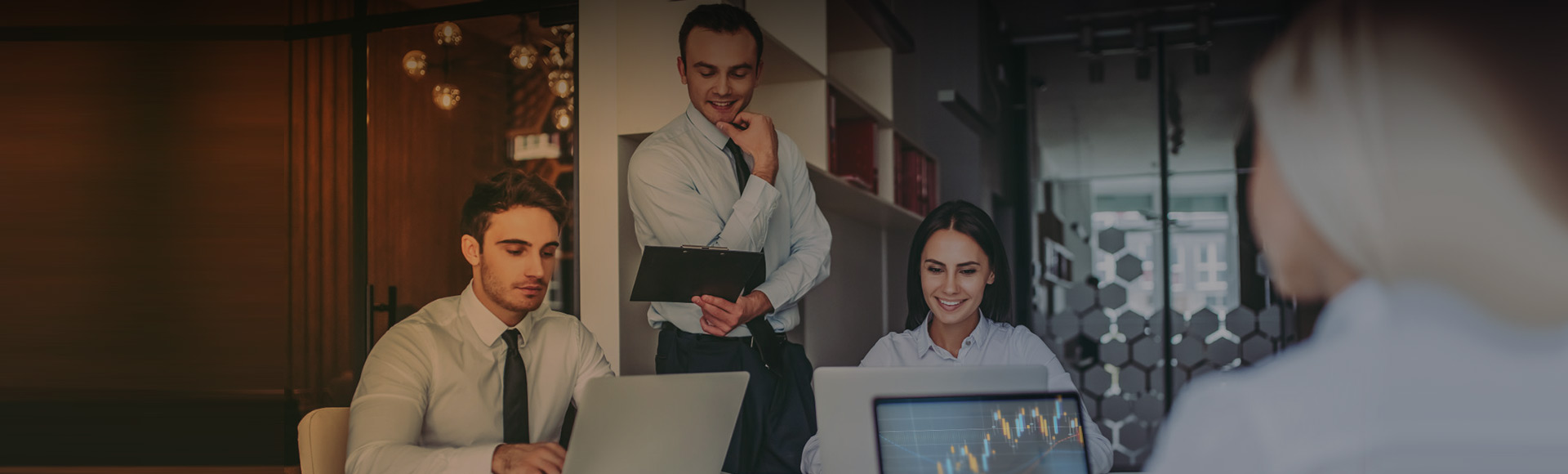 開誠務(wù)實，為投資者創(chuàng)造長遠價值