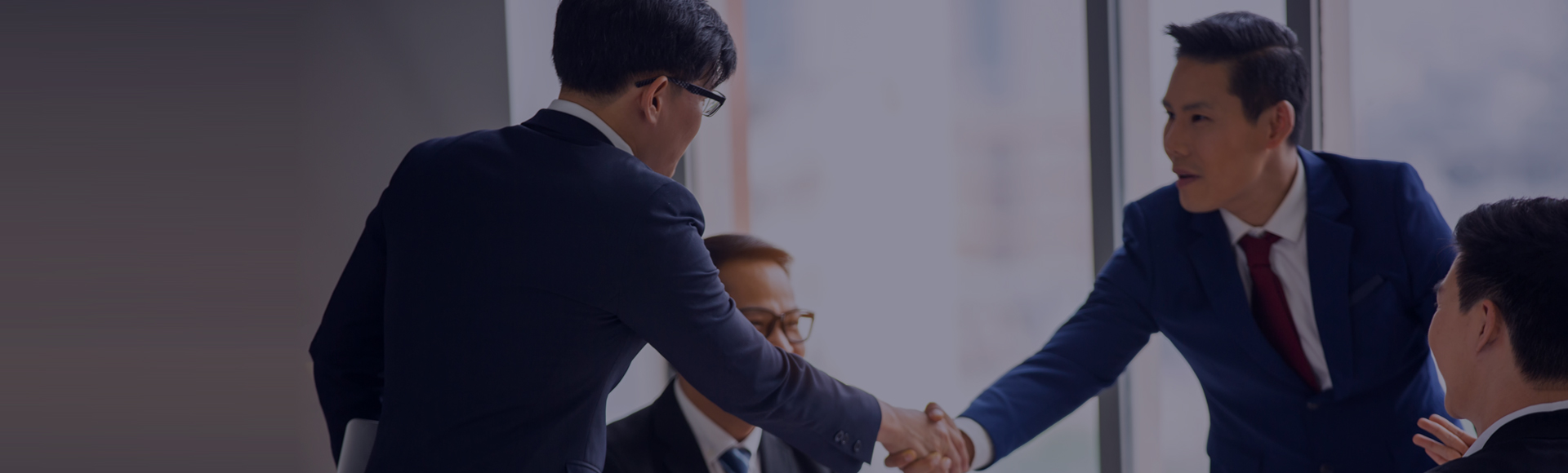 我們胸懷鴻鵠之志
希望以開放融合的心態(tài)，和你一起預(yù)見未來！